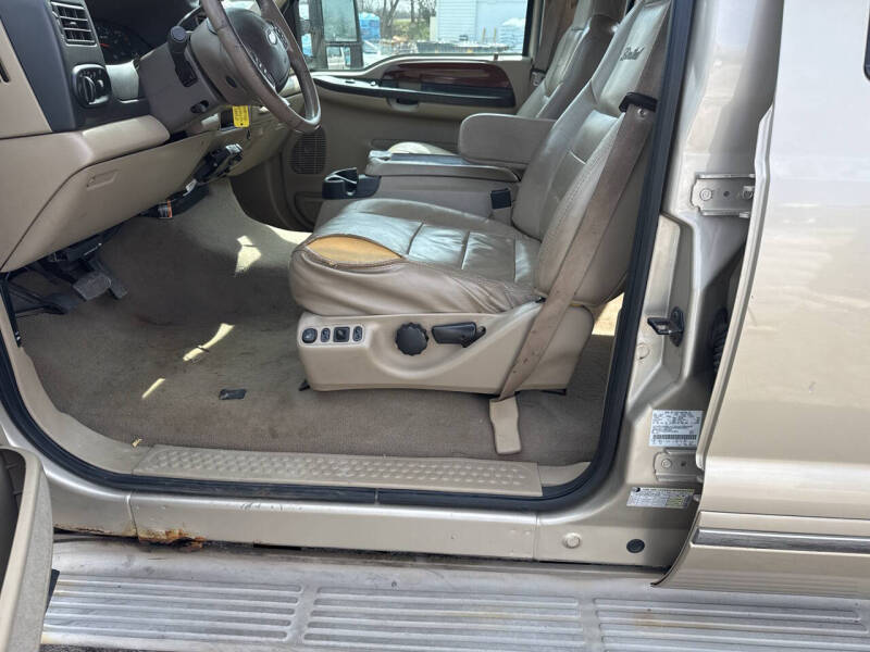2005 Ford Excursion Limited