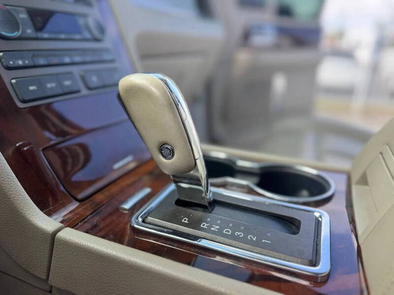 2011 Lincoln Navigator