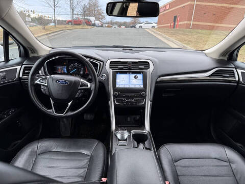 2017 Ford Fusion Hybrid SE