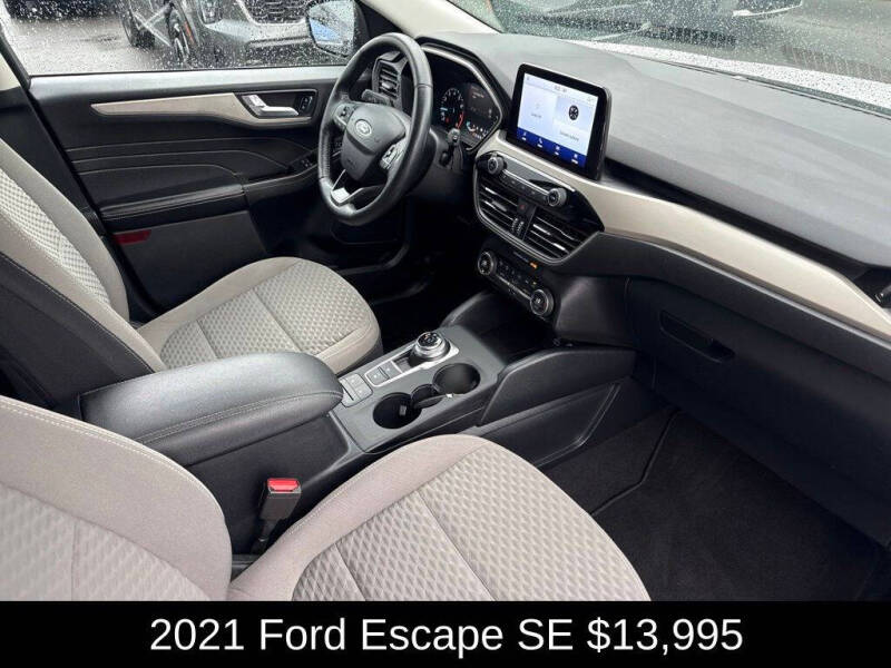 2021 Ford Escape SE