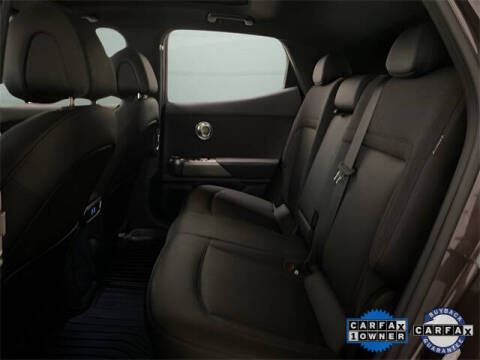 2024 Genesis GV60 Standard