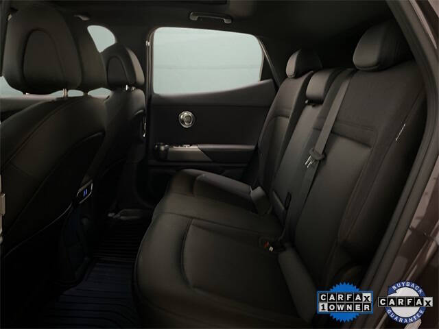 2024 Genesis GV60 Standard