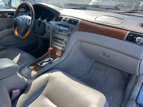 2005 Lexus ES 330
