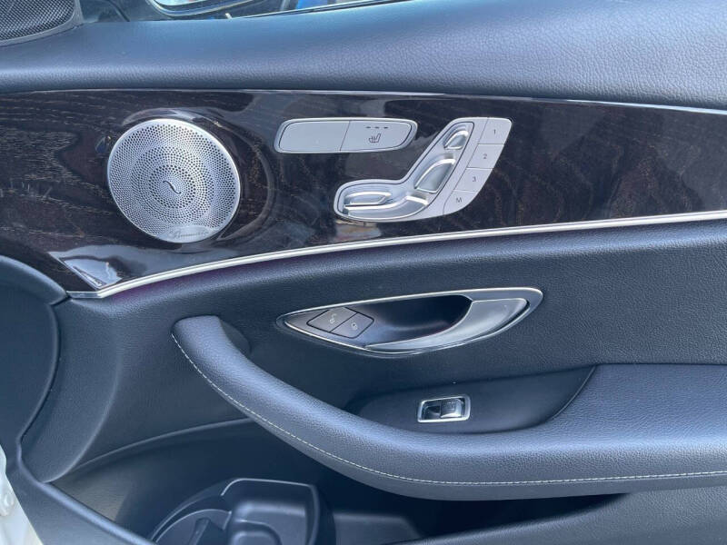 2019 Mercedes-Benz E-Class E 300