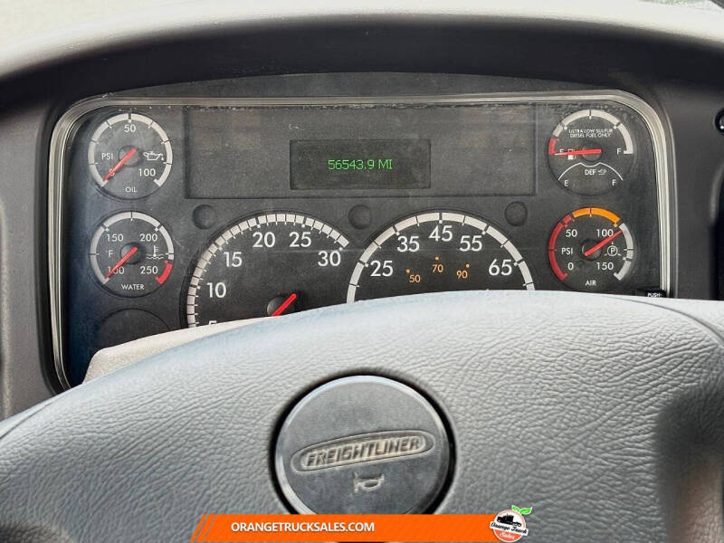 2020 Freightliner M2 106