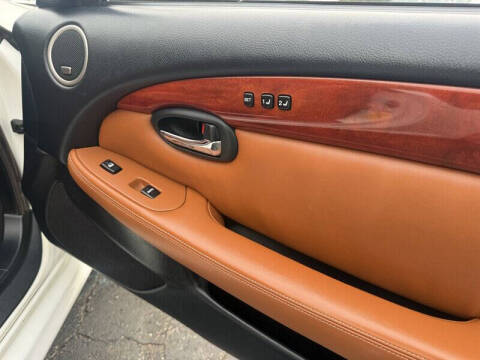 2004 Lexus SC 430