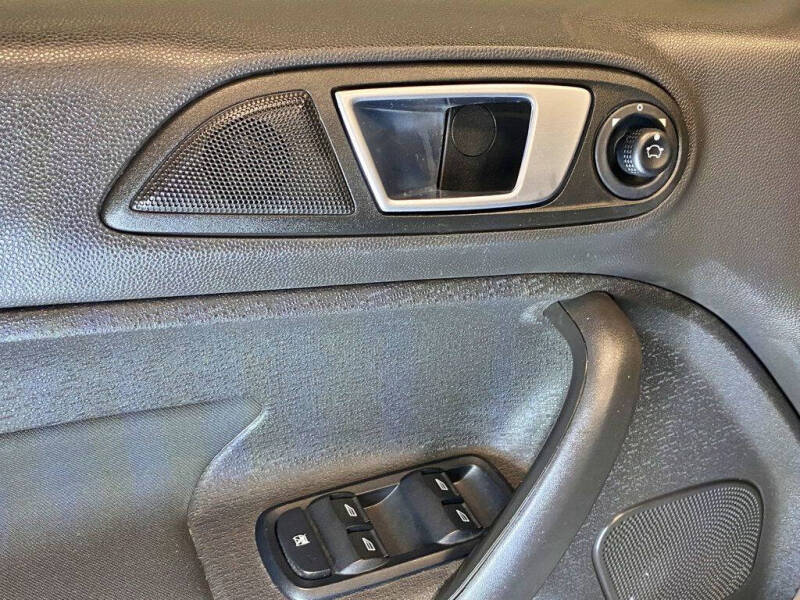2016 Ford Fiesta SE