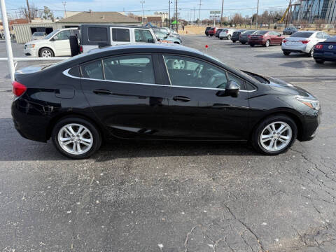 2017 Chevrolet Cruze LT Auto