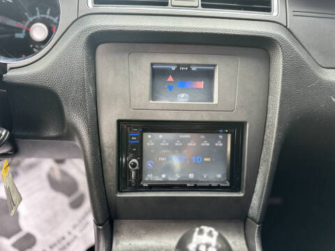 2010 Ford Mustang V6 Premium