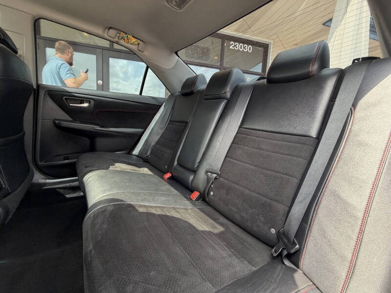 2016 Toyota Camry XSE