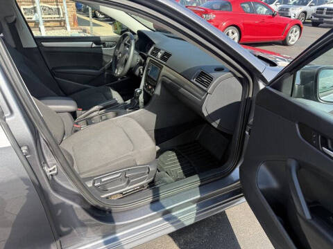 2015 Volkswagen Passat 1.8T S