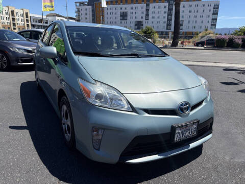2014 Toyota Prius Three