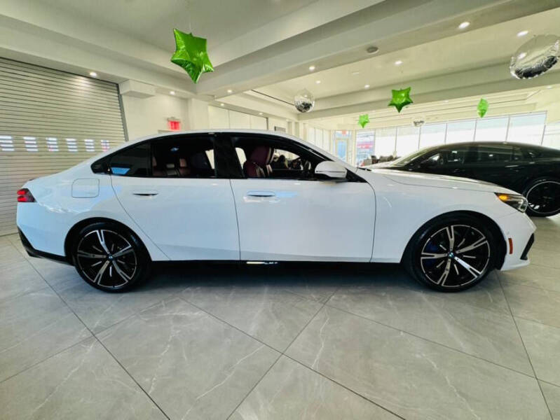 2024 BMW 5 Series 530i