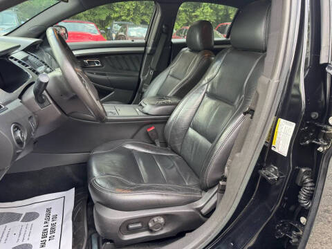 2016 Ford Taurus SEL