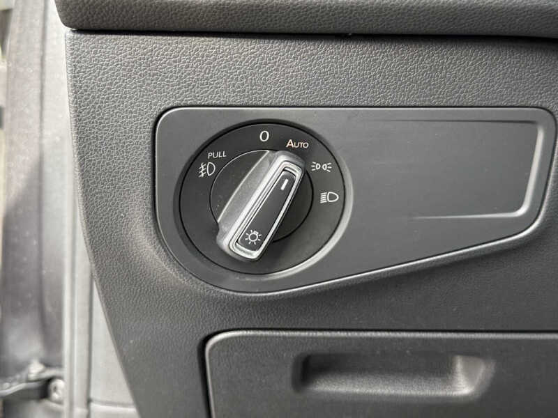 2018 Volkswagen Tiguan 2.0T SEL Premium