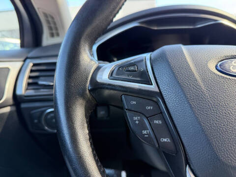 2017 Ford Fusion Energi SE Luxury