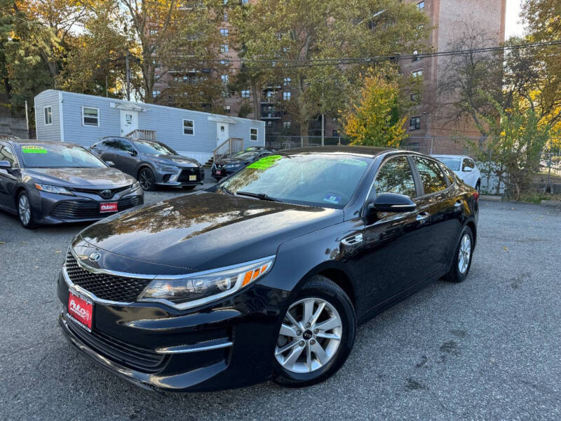 2016 Kia Optima LX photo 2