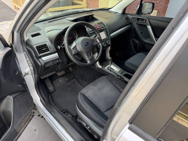 Image 10 of 2014 Subaru Forester 2.5i Premium