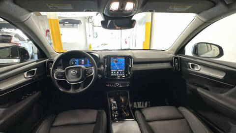 2026 Volvo XC40 B5 Plus