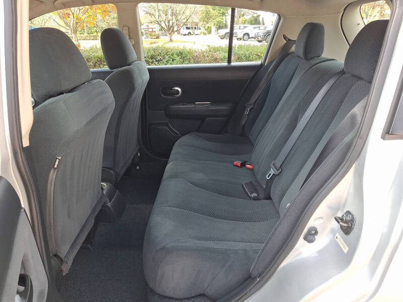 2012 Nissan Versa 1.8 S