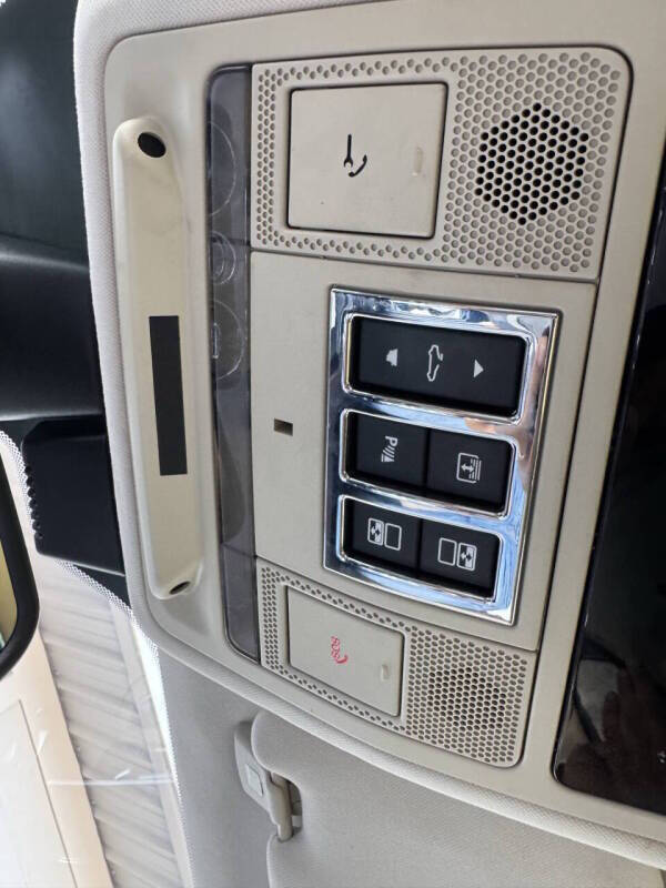 2016 Jaguar XJ R-Sport