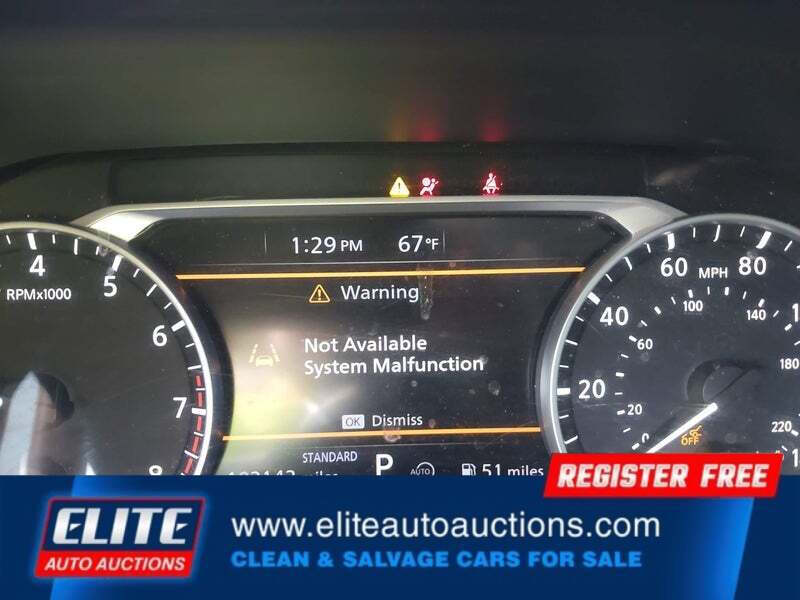 2022 Nissan Pathfinder SV