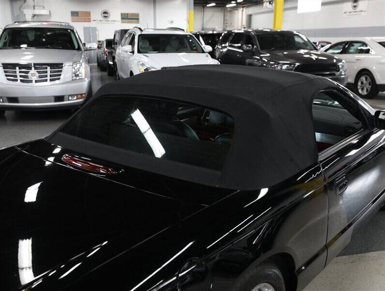 2002 Ford Thunderbird Deluxe