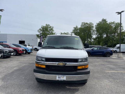 2025 Chevrolet Express 2500