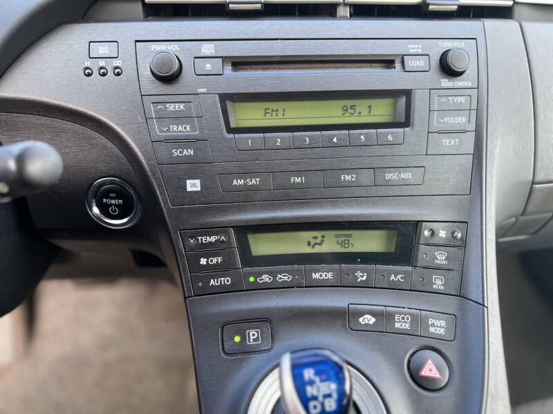 2010 Toyota Prius II