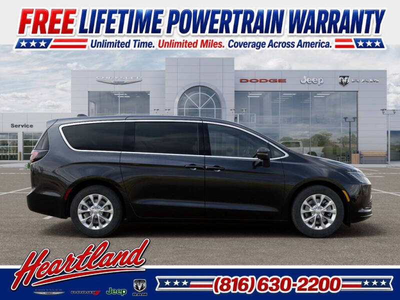 2027 Chrysler Pacifica Select