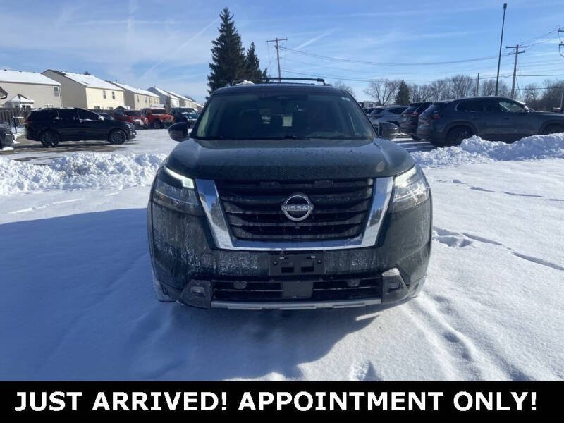 2022 Nissan Pathfinder Platinum