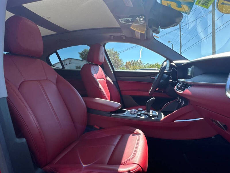 2021 Alfa Romeo Stelvio Ti