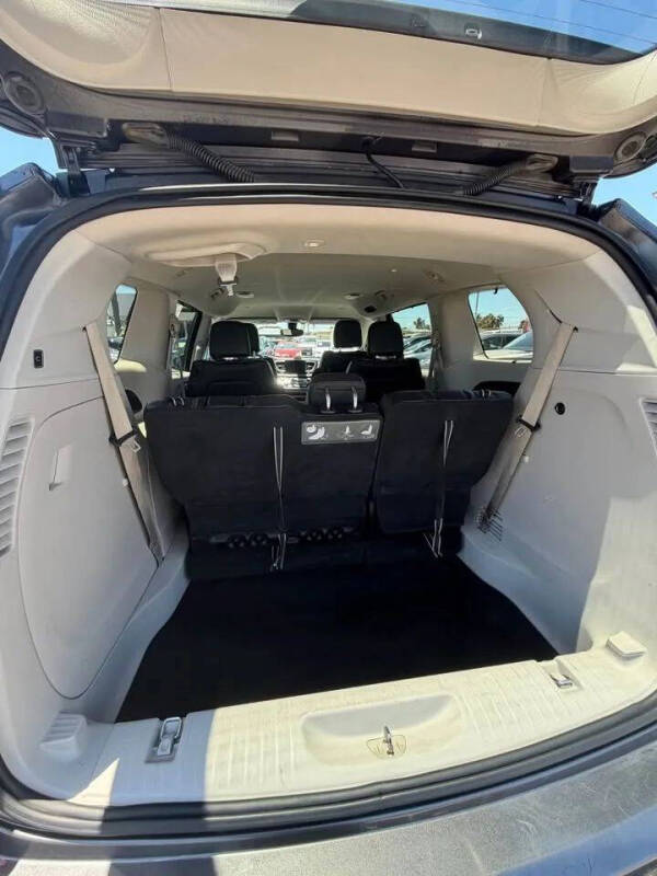 2017 Chrysler Pacifica Touring-L Plus
