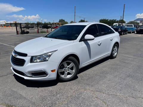 2015 Chevrolet Cruze for sale at GREAT CHOICE AUTO SALES LLP in Albuquerque NM