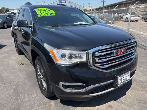 2017 GMC Acadia SLT-1