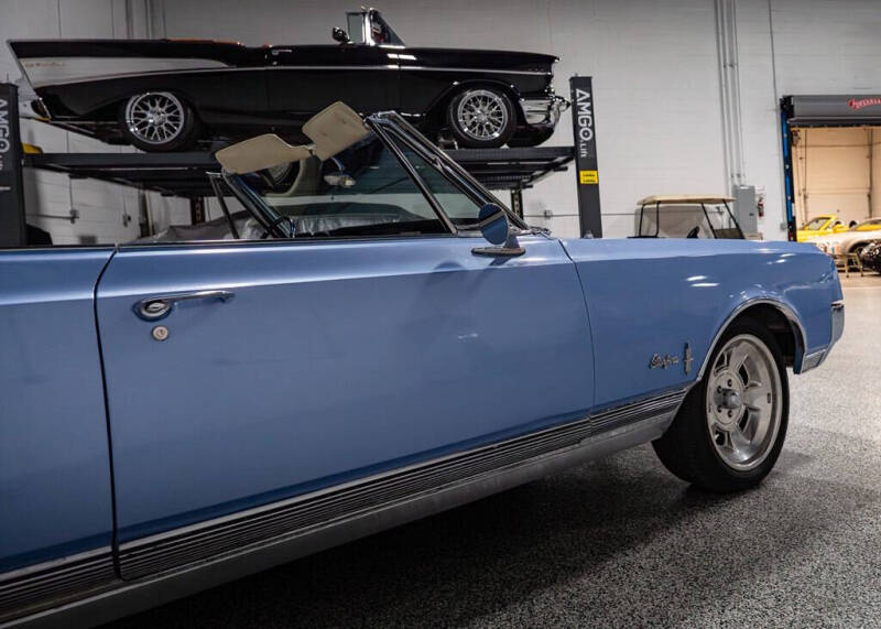 1965 Oldsmobile Starfire