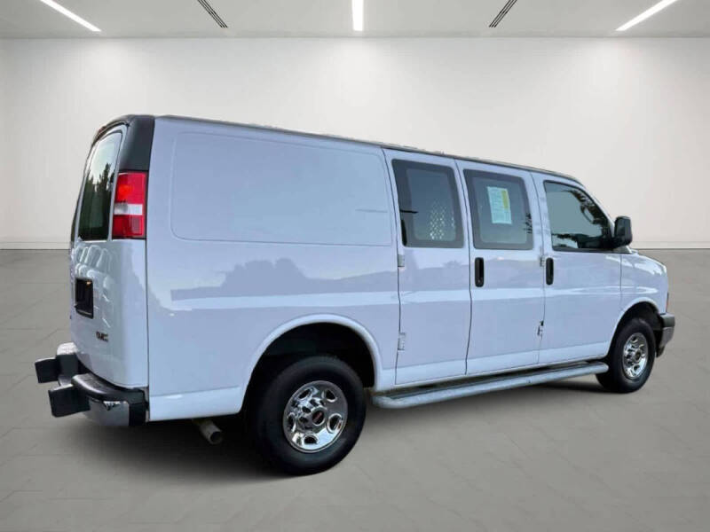 2023 GMC Savana 2500