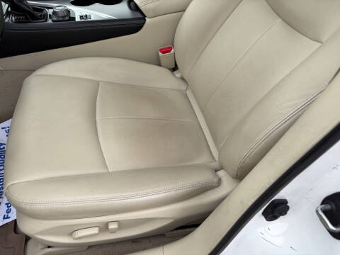 2015 Infiniti Q50 Premium