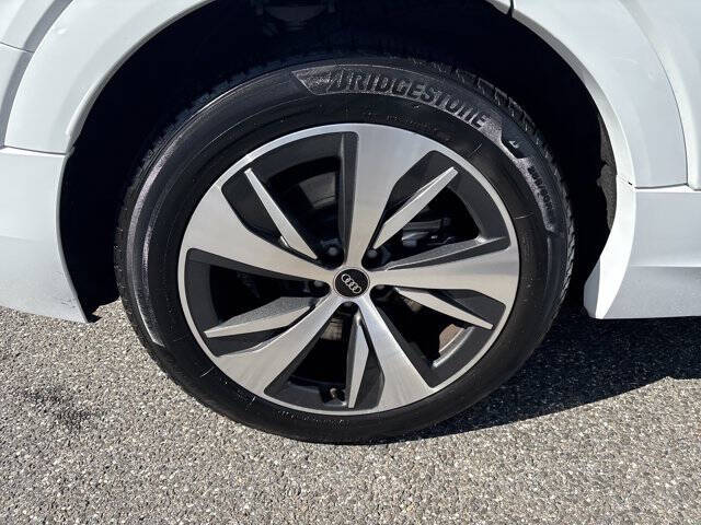 2024 Audi Q8 e-tron quattro Premium