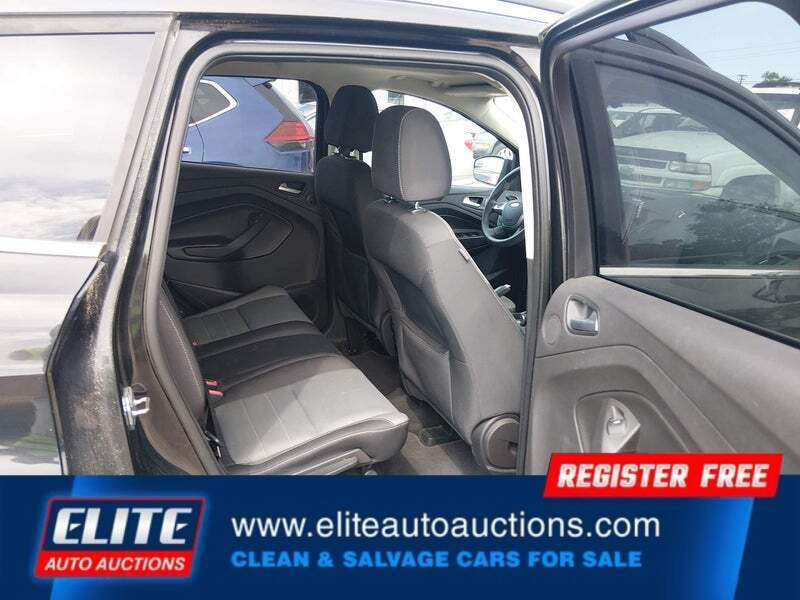 2015 Ford Escape SE
