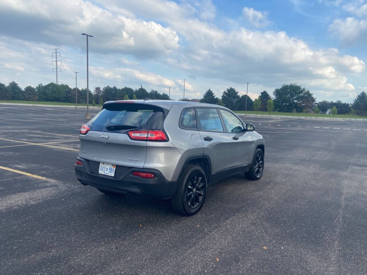 2016 Jeep Cherokee for sale at ZAKS AUTO INC in Detroit, MI