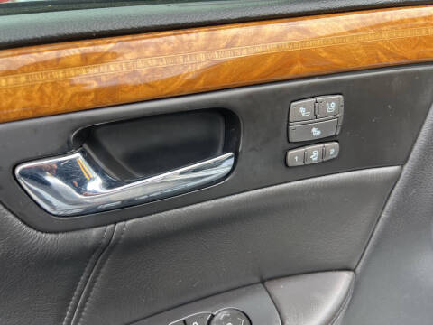 2011 Cadillac DTS Platinum Collection