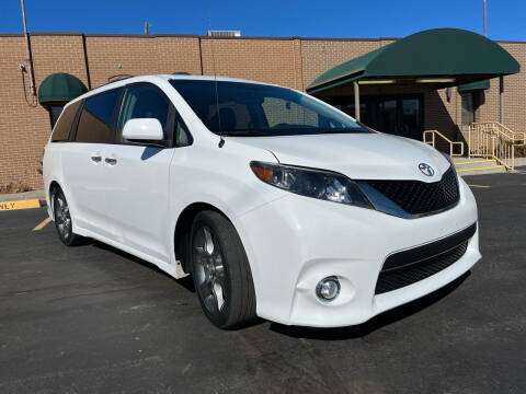 2014 Toyota Sienna for sale at Modern Auto in Denver CO