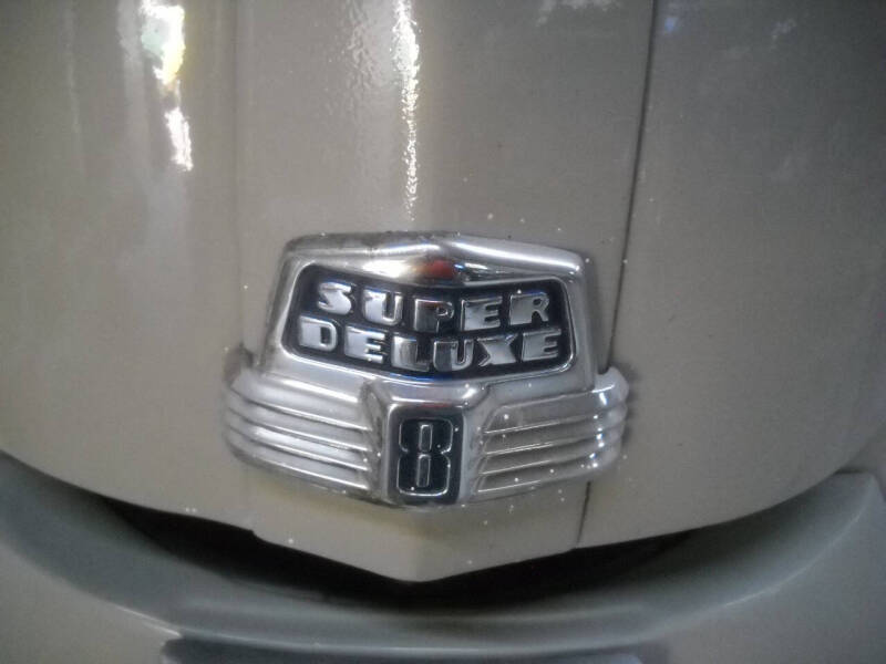 1947 Ford Super Deluxe