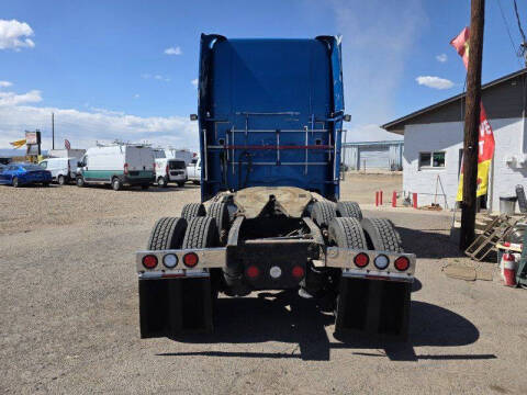 2001 Freightliner Conventional XL