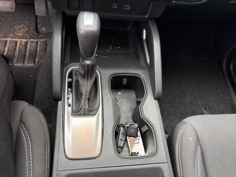 2022 Nissan Frontier SV