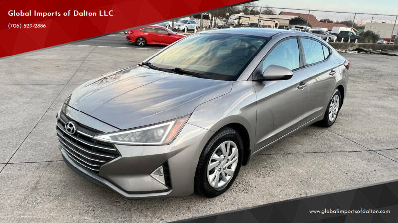 2020 Hyundai Elantra SE's photo