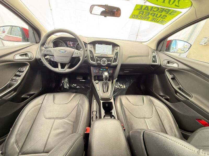 2017 Ford Focus Titanium