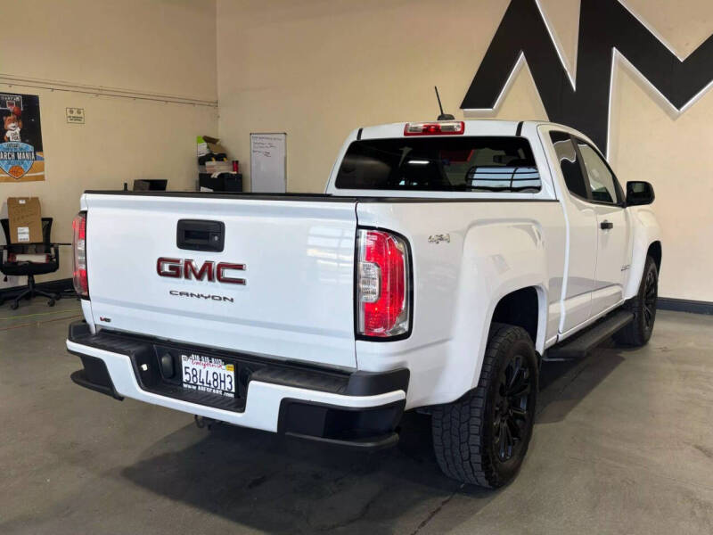 2021 GMC Canyon Elevation Standard