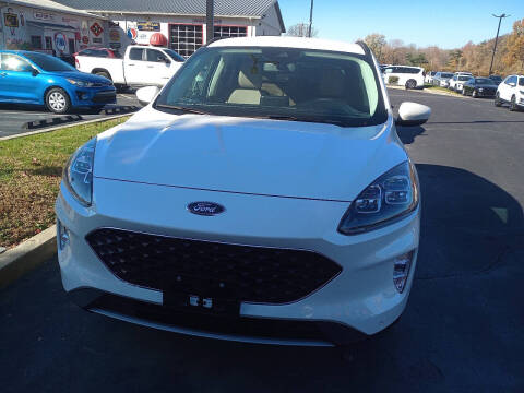 2022 Ford Escape Titanium